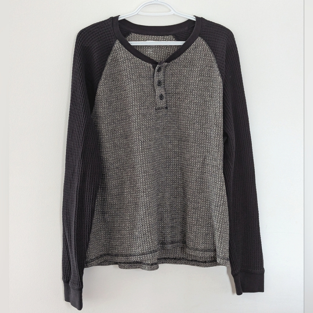 #9 - Old Navy Mens Thermal Long Sleeve